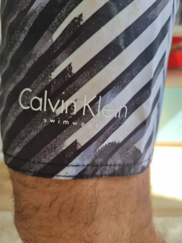 Shorts de Praia Calvin Klein - Tamanho M