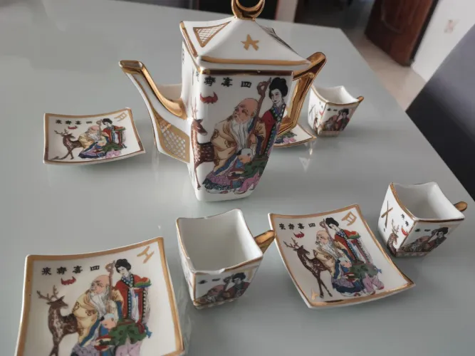 Louça chinesa antiga( 60 anos) 