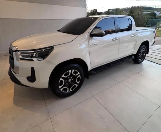 Toyota Hilux CD SRX 4X4 2.8 TDI 16V Diesel Aut. 2021