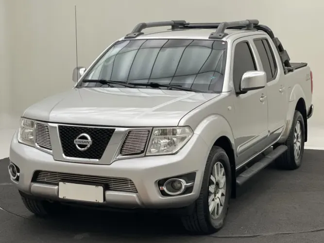 Nissan Frontier SL CD 4X4 2.5tb Diesel AUT 2015