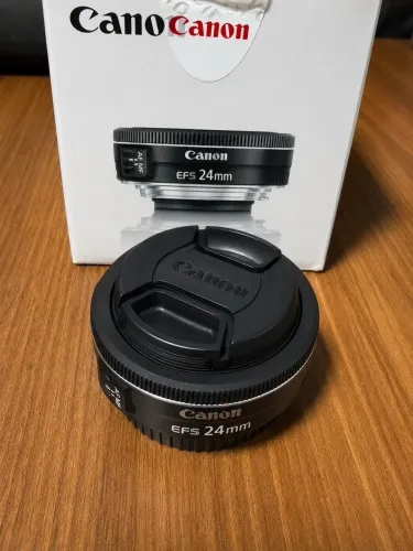 Lente Canon EF-S 24mm f/2.8 STM em excelente estado - 990,00