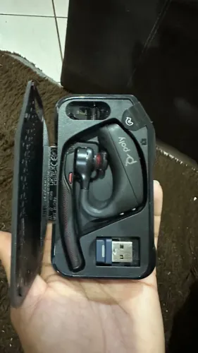 Vende-se fone de ouvido plantronics voyager 5200uc