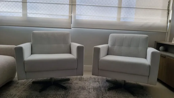 Poltronas em ótimo estado R$800,00 cada ou R$1.500,00 o par