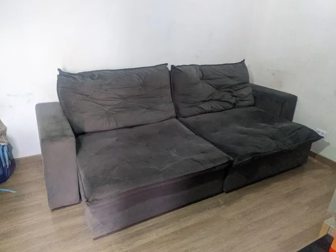 Sofa retrátil e reclinável usado