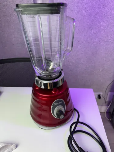 VENDO LIQUIDIFICADOR OSTER