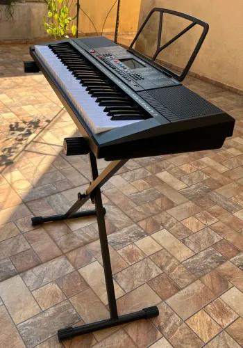 Teclado MXT seminovo