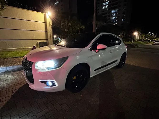 Citroen DS4 1.6 Turbo 16V 5P Aut. 2014