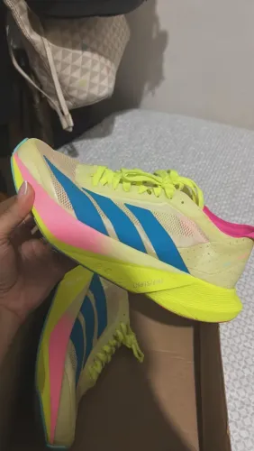 Venda de tênis Adidas