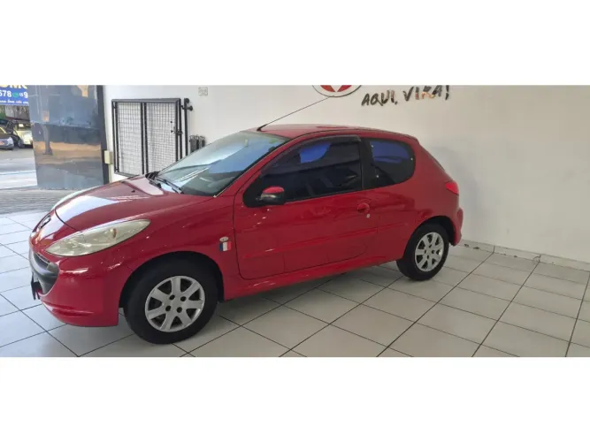 Peugeot 207 XR 1.4 Flex 8V 5P 2011