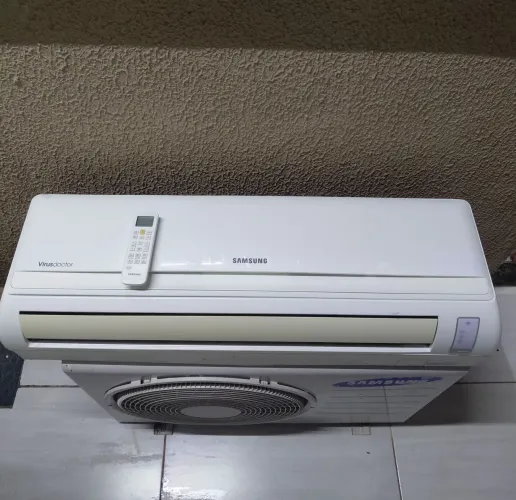 Vende se ar condicionado sanssung Virusdoctor 18000Btus, ja esta higienizado e com gás!