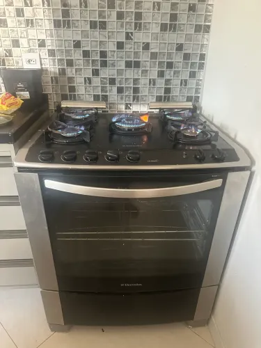 Vendo fogão eletrolux 5 bocas funcionando top top