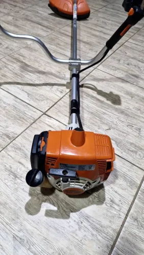 Roçadeira FS120