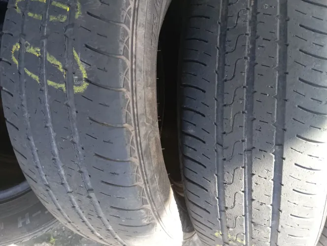 Vendo 02 pneus Goodyear 175/65aro 14