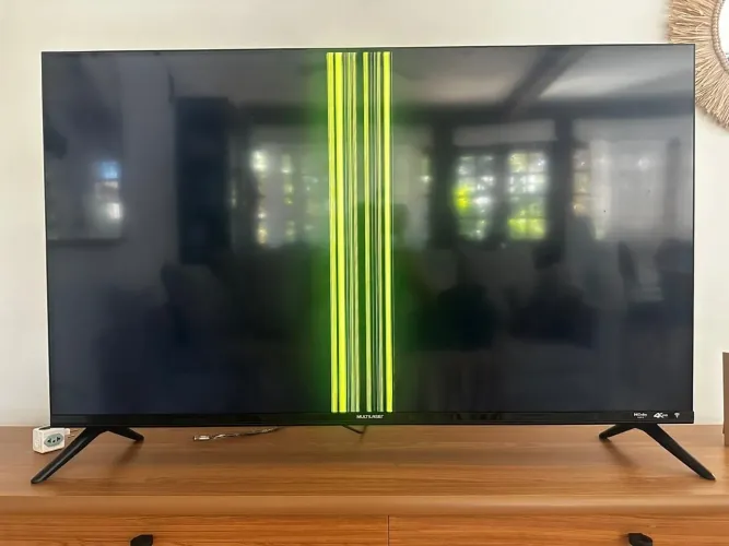 Tv Multilaser 50 ultra HD COM DEFEITO