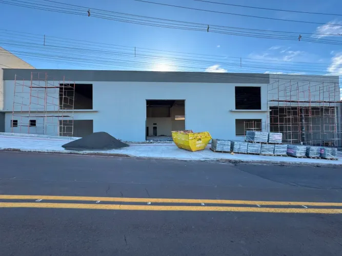 Barracão Comercial Disponível para Locação em Maringá | 954,96m² de Terreno | 776,80m² Uti