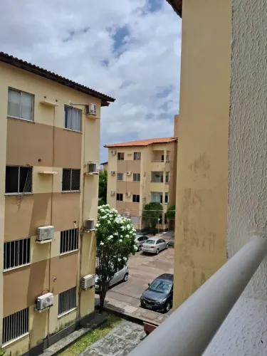 Alugo apto com 2 banheiros - Com varanda - Condomínio Vitre - Atras do Mateus