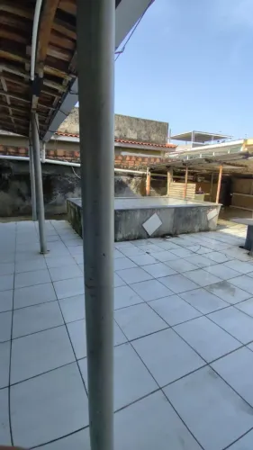Vendo uma casa grande com quintal bem ampla