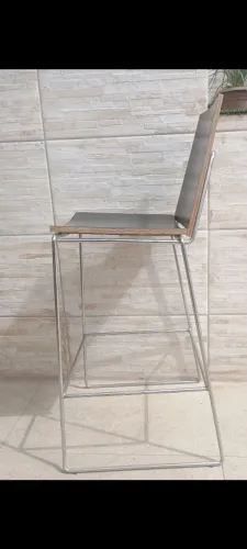 Cadeira/Banqueta Clip Alta Design Fernando Jaeger