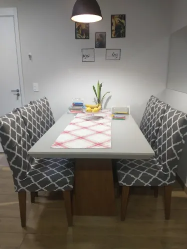Mesa de jantar 1,80