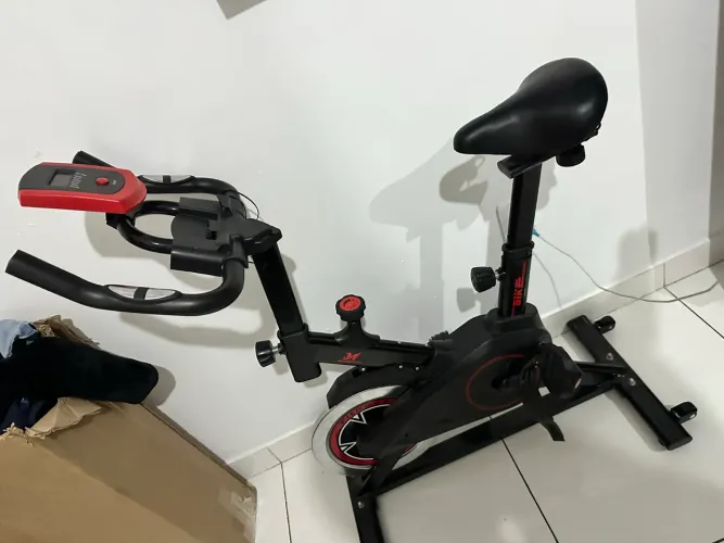 BICICLETA ERGOMÉTRICA