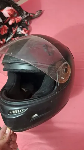 Capacete seminovo