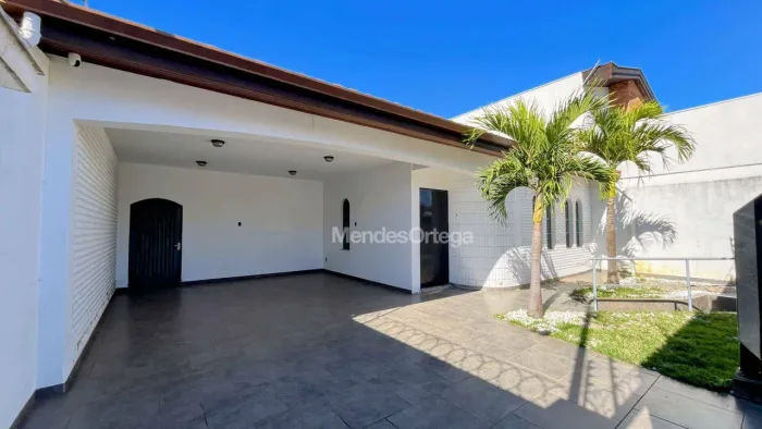 Casa com 5 dormitórios para alugar, 265 m² por R$ 8.142,00/mês - Jardim Santa Rosália - So