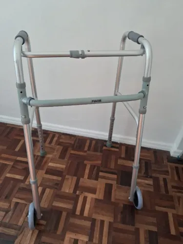 Andador Para Idoso Geriátrico Articulado Fixo Dobrável Leve