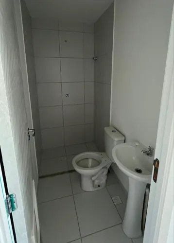 Conjunto de louça para banheiro