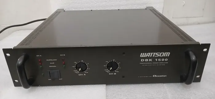 Amplificador Wattson DBK 1500 Impecável c/ manual