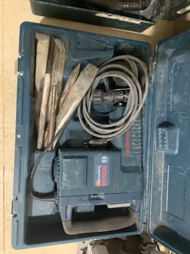 Martelo Demolidor Bosch GSH 11 E Professional.