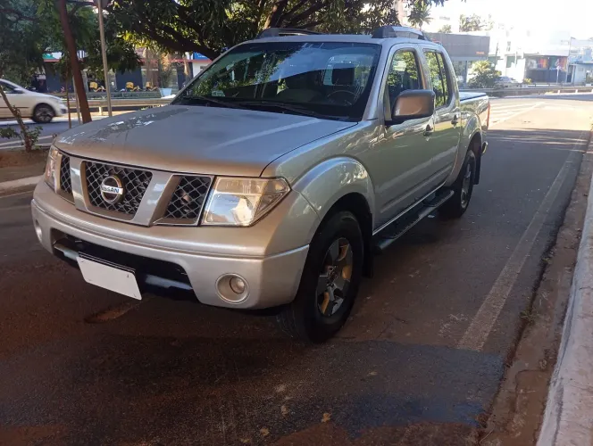 Nissan Frontier SE Attack CD 4X4 2.5 TB Diesel 2013