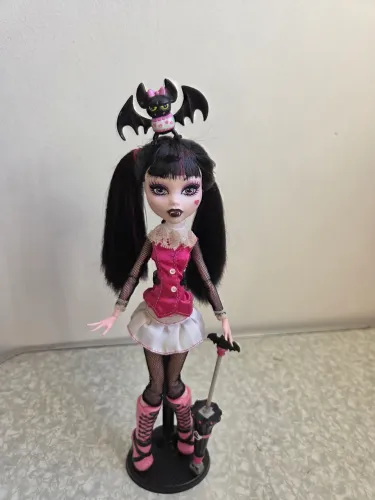 Draculaura Básica - Monster high