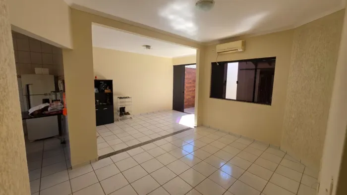 Casa à venda com 3/4, energia solar e excelente localização na Região Sul de Palmas - TO