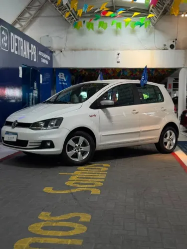 Volkswagen Fox Rock IN RIO 1.6 MI Total Flex 8V 5P 2016
