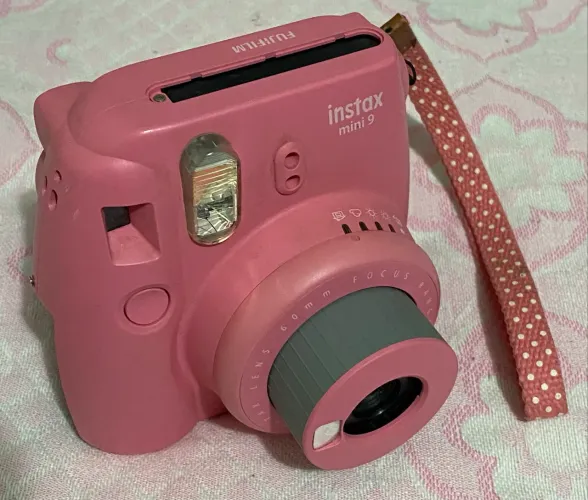 Fujifilm Instax Mini 9 (Rosa) - Para Reparo ou Peças