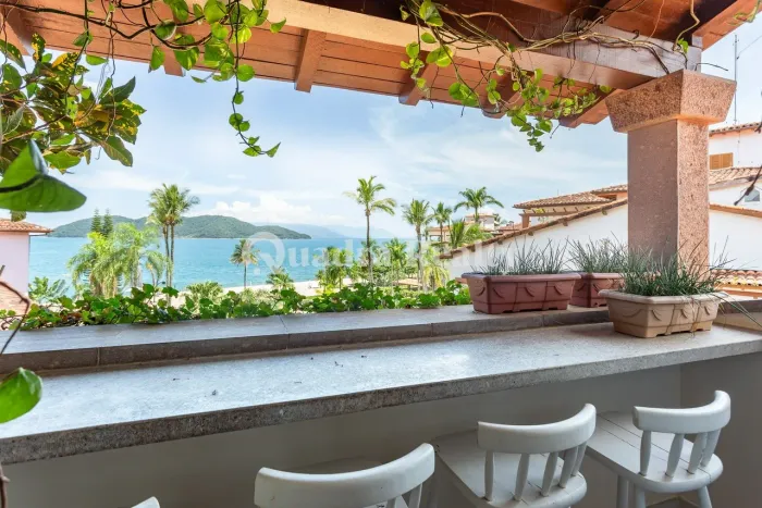 Apartamento à beira-mar no Condomínio Costa Verde Tabatinga