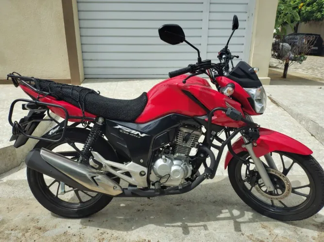 CG 160 praticamente zero, com apenas 50 km rodados
