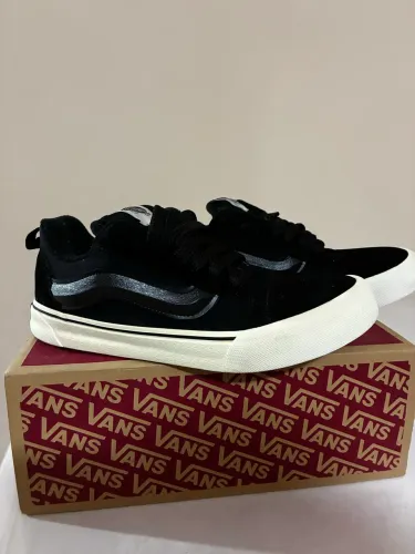 Tênis Vans Knu Skool preto 39