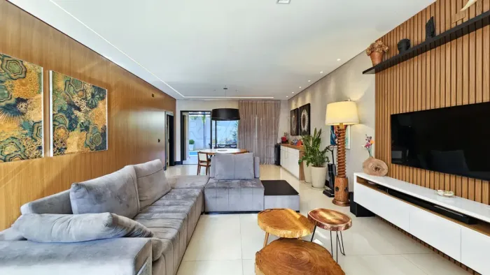 Casa à venda no Residencial Tamboré 11, Alphaville, com 385 m2