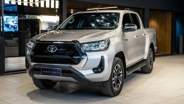 Toyota Hilux CD SRV 4X4 2.8 TDI Diesel Aut. 2022