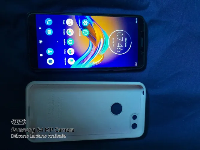 Celular Motorola e6 play funcionando perfeitamente,com carregador ,capa e pelicula