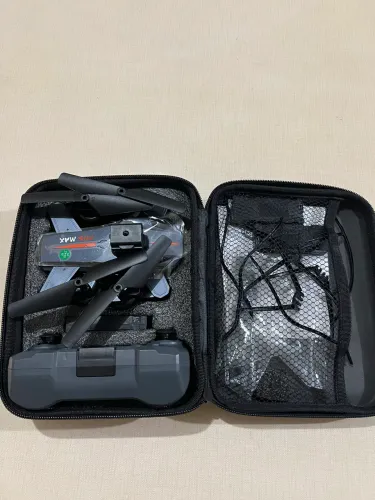 Drone P11s Max novíssimo.