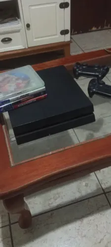 Playstation 4 $800 *
