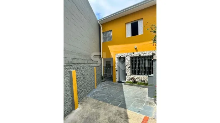 Alto da Lapa - Casa de Vila fechada 2 dorms, 1 vaga