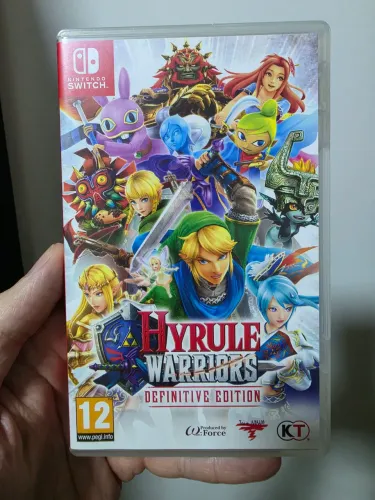 Hyrule Warriors Definitive Edition - Usado - Excelente - EUR