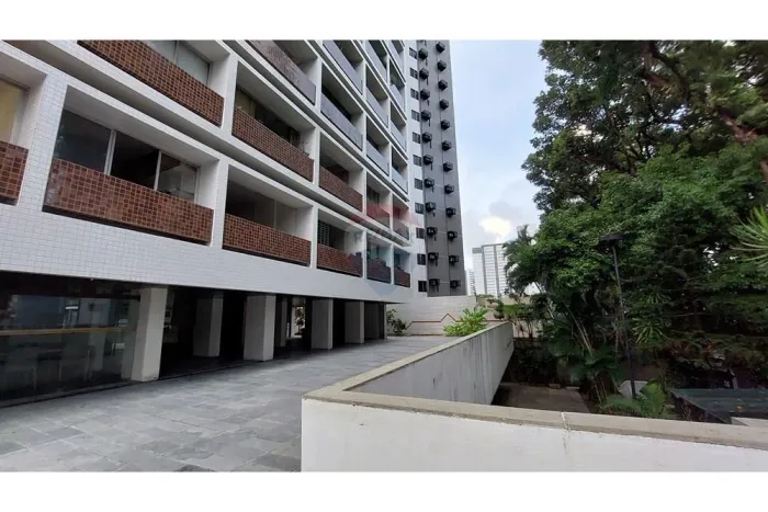 Apartamento cobetura no espinheiro 271m², 5 quartos, 4 banheiros, dependência, 2 vagas gar