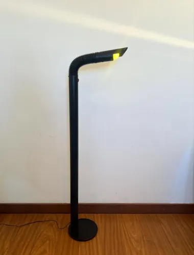 Luminária de Chão Tubular Vintage