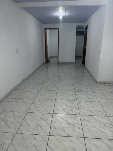 Aluga casa