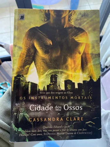 Cidade dos Ossos - Os intrumentos mortais