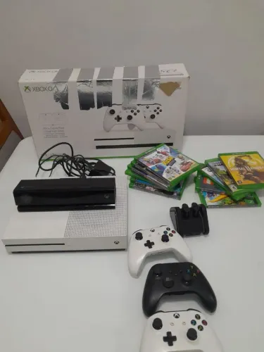 Xbox one S <br>De 1T bytes